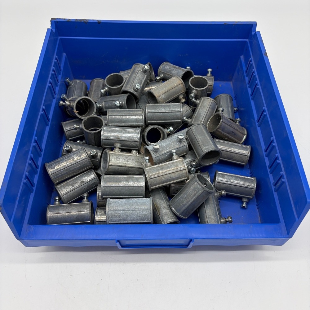 Lot of 48 Regal 712 EMT Set Screw Couplings 1/2 Inch Zinc Die Cast Electrical
